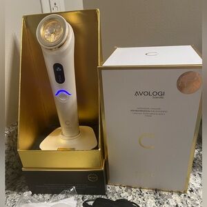 WRINKLE REDUCING WAND- ENEO TOTALE.  THIS REALLY WORKS- RETAILS FOR $11K.